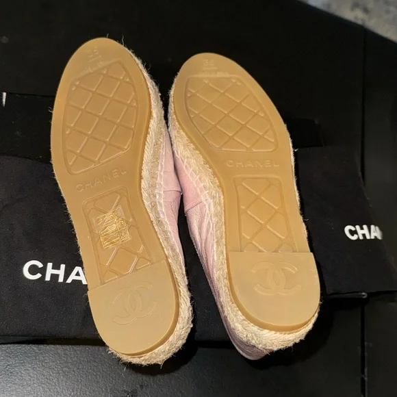Chanel Espadrilles Sandal: pink, silver & black: EU SIZE 35 - Picture 3 of 6
